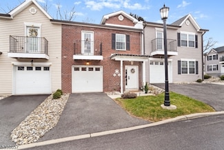 21 Gregg Ct, Newton Town, NJ 07860