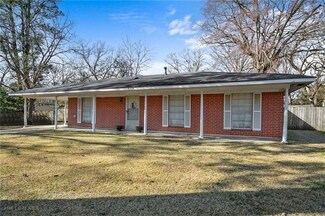 8568 Meadow Parkway Dr, Shreveport, LA 71108