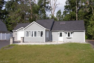 2915 North Rd NE, Warren, OH 44483