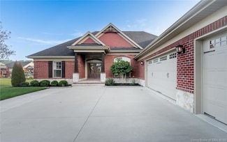 3008 Saratoga Ln, Sellersburg, IN 47172