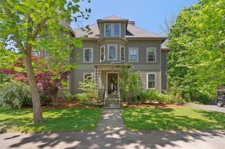 33 Cedar Ave, Stoneham, MA 02180