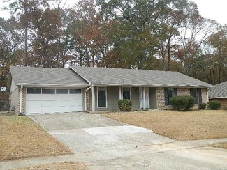 5606 N Heatherstone Dr, Shreveport, LA 71129