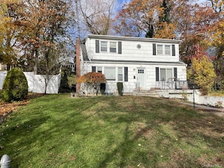 263 Melville Rd, Huntington Station, NY 11746