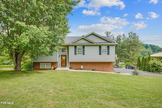 5821 Seneca Dr, Kingsport, TN 37664
