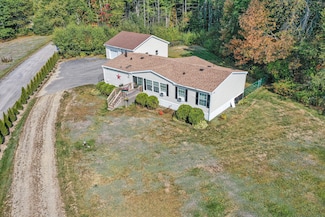 5 Freedom Ln, Belfast, ME 04915