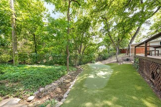 2365 Park Place Ave, Fort Worth, TX 76110