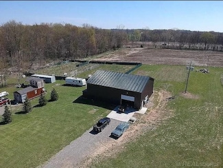 9055 Kellogg Dr, Reading, MI 49274