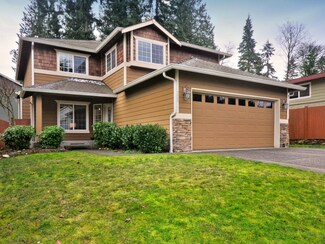 723 N 198th St, Shoreline, WA 98133