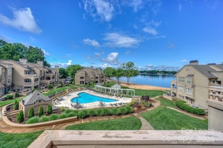 642 Portside Dr, Davidson, NC 28036
