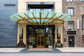 800 N Michigan Ave Unit 5901, Chicago, IL 60611