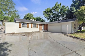 4655 N Bluegrass Ave, Boise, ID 83703