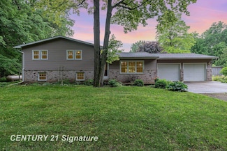 15521 Ithaca Rd, Saint Charles, MI 48655