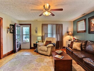 1033 Cooper St, Kingsport, TN 37665