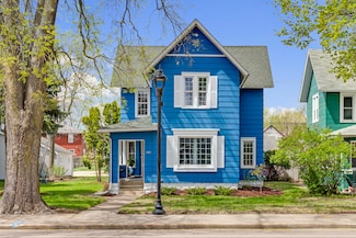 1427 George St, La Crosse, WI 54603