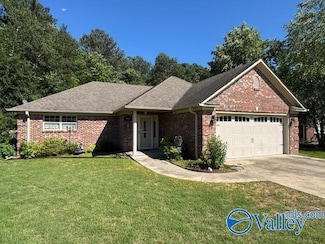 418 Santana Dr, Athens, AL 35611