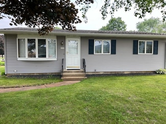 5058 W 8th St, Winona, MN 55987