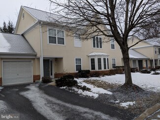 9204 James Howard Ln, Pikesville, MD 21208