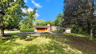 7 Regent Dr, Ann Arbor, MI 48104