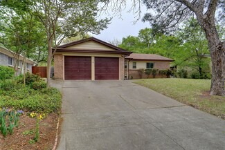 505 Oakwood Dr, Euless, TX 76040