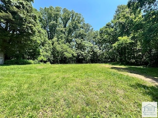 1673 Roundabout Rd, Martinsville, VA 24112