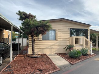 107 Monaco Ave Unit 33, Santa Ana, CA 92703