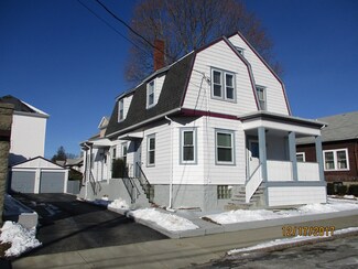 32 Norwood St, Fall River, MA 02723