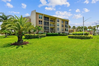 845 Benjamin Franklin Dr Unit 101, Sarasota, FL 34236