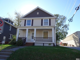 1637 W Pleasant St, Davenport, IA 52804