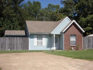 2205 Oak Creek Rd, West Memphis, AR 72301