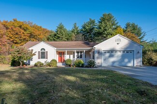 22 Mashapaug Rd, Sturbridge, MA 01566