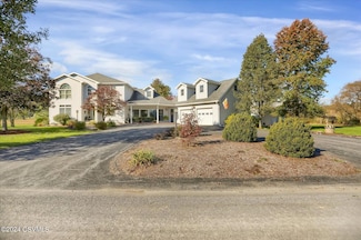 1069 Skunk Hollow Rd, Mifflinburg, PA 17844