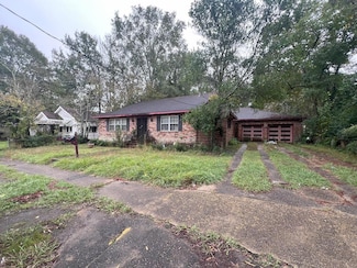 419 24th St, McComb, MS 39648