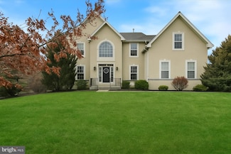 209 Shadybrooke Dr N, Douglassville, PA 19518