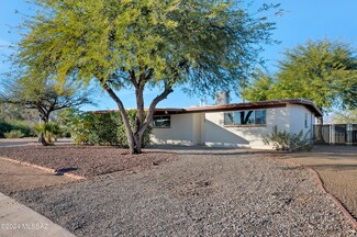 8301 E Pena Blanca Dr, Tucson, AZ 85730