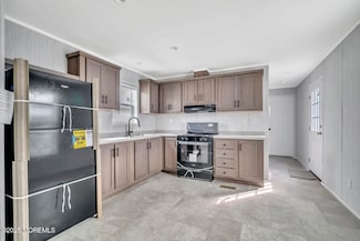 205 Maple St, Robbinsville Township, NJ 08691