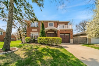 701 Oakton St, Park Ridge, IL 60068