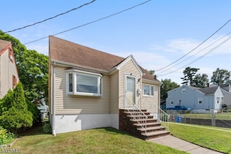 305 W Elm St, Linden, NJ 07036