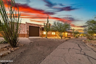 2750 N Paseo Tierra Verde, Tucson, AZ 85749