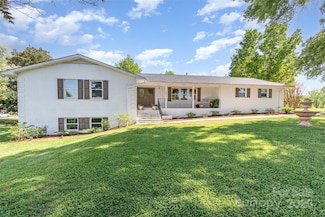 1041 Brawley School Rd, Mooresville, NC 28117