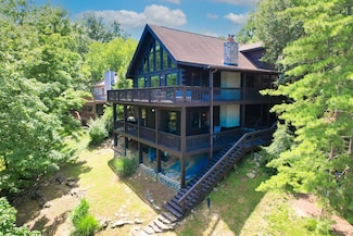 1361 Heidi Haven Dr, Lawrenceburg, IN 47025