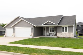 2108 Sierra Ave, Holmen, WI 54636