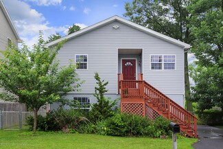 14 Montana Ave, Port Monmouth, NJ 07758
