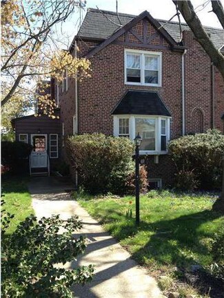 619 W 39th St, Wilmington, DE 19802