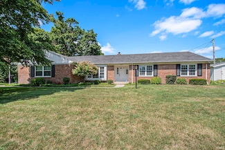 19241 Montrose Dr, South Bend, IN 46614