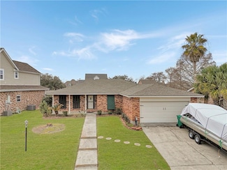 102 Chubasco Ln, Slidell, LA 70458