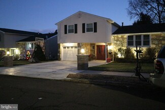 11967 Dumont Rd, Philadelphia, PA 19116