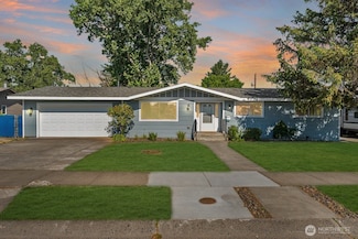 2112 S Crestmont Dr, Moses Lake, WA 98837