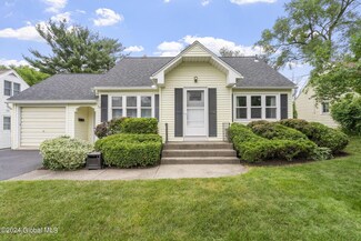 5 Vernon Blvd, Schenectady, NY 12302