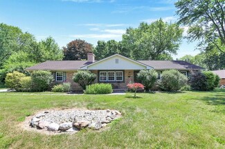 9803 Lakewood Dr W, Indianapolis, IN 46280