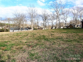 110 Blakemore Dr, Shelby, NC 28152